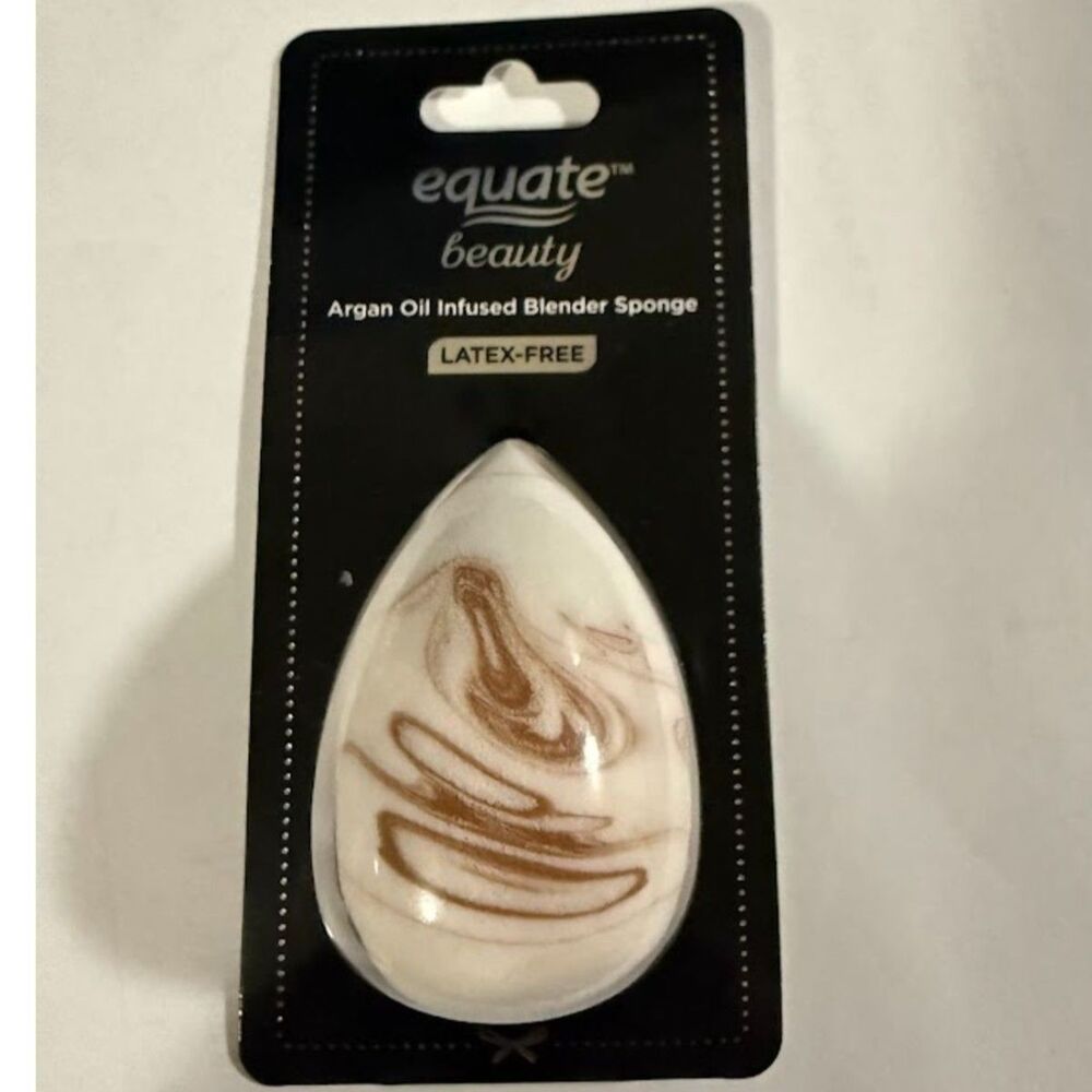 Equate Beauty Argan Oil-Infused Blender Sponge
